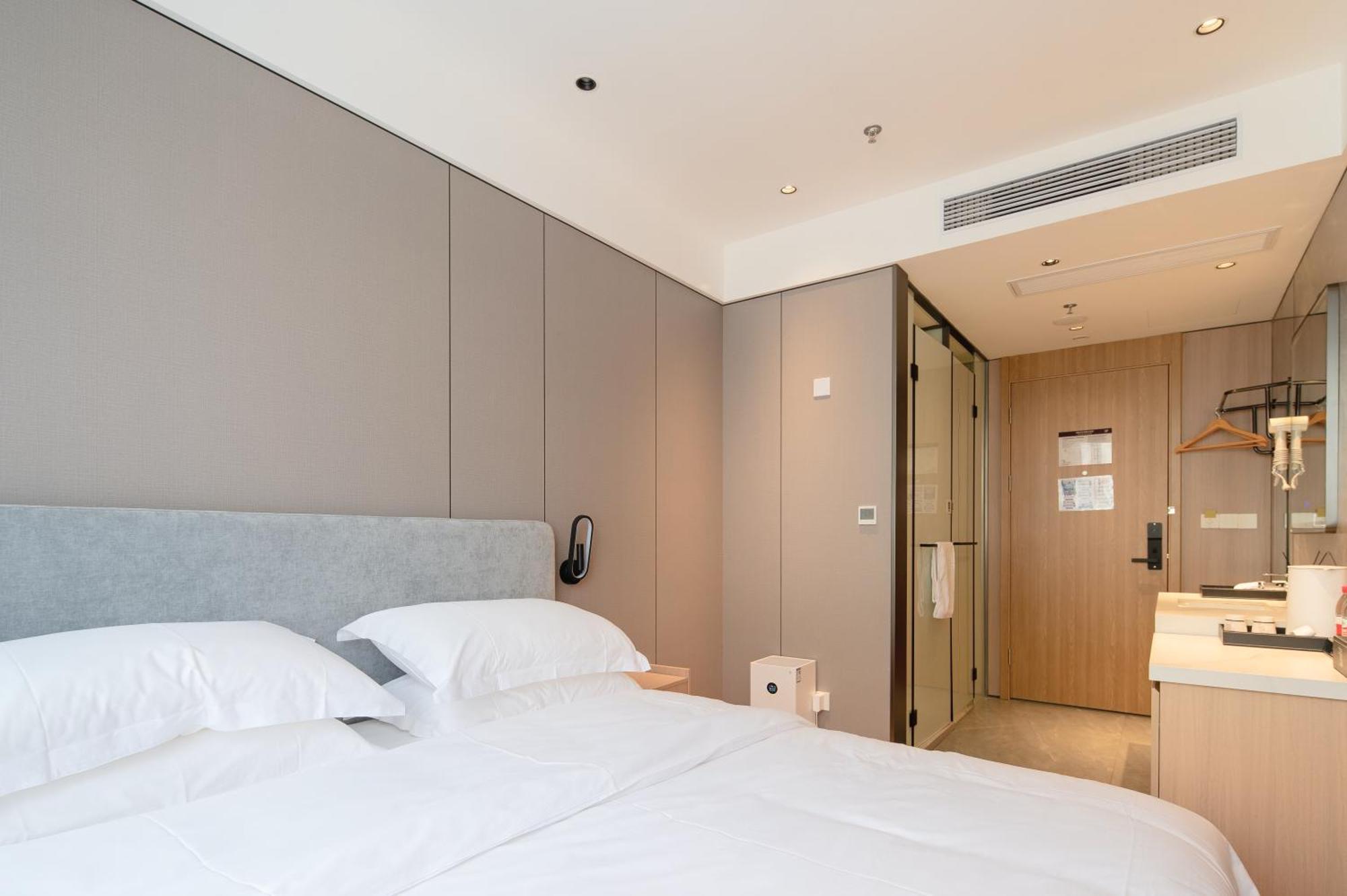 Dayin International Youth Hostel -Near People'S Square & Old Town -Social Area -Bar -Cafe -Gym -Free Laundry Luggage Storage -24H Front Desk -English Service Shanghai Exterior foto